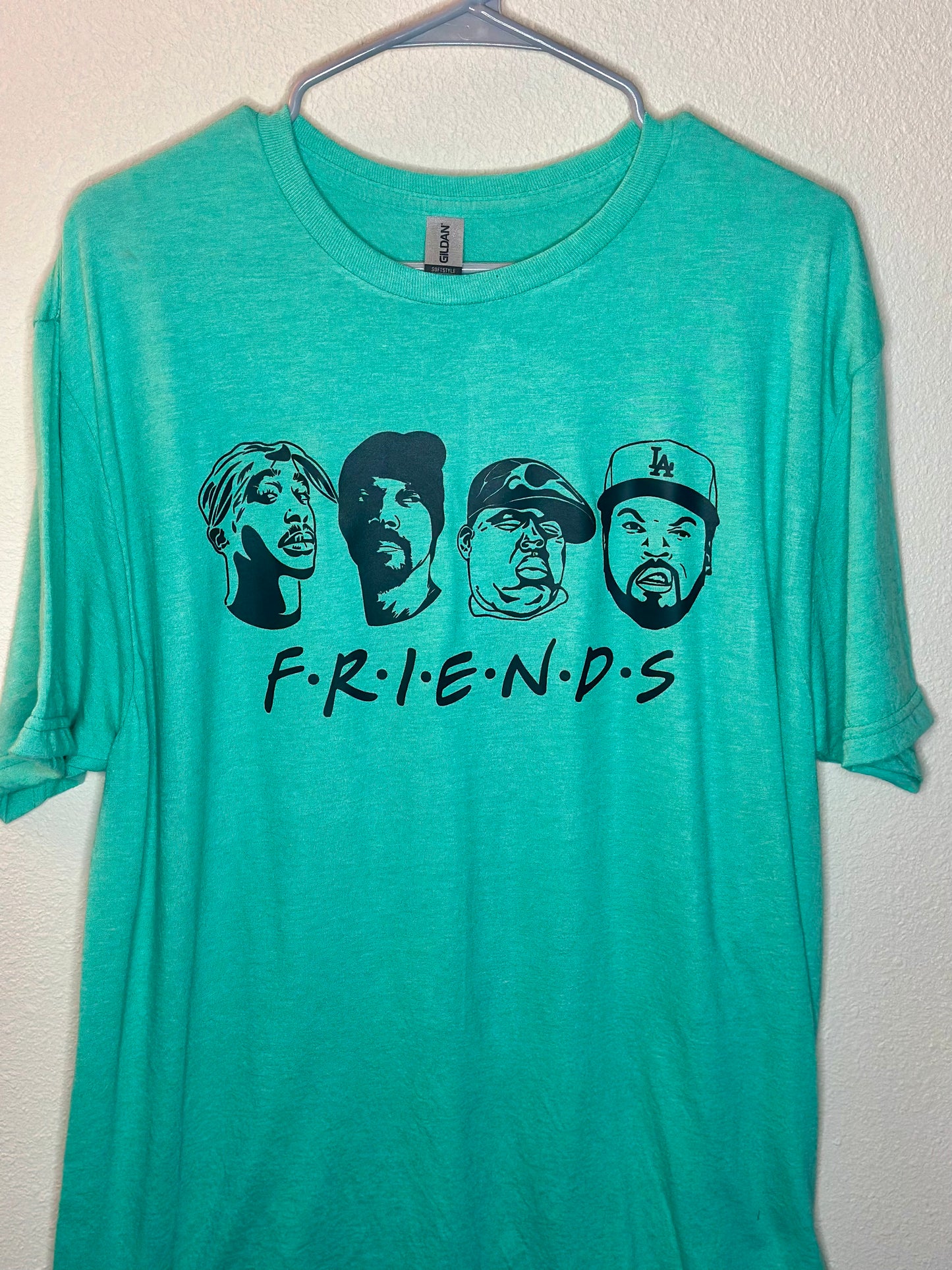 Size Large - F.R.I.E.N.D.S.